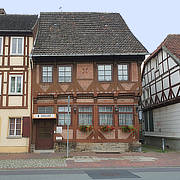 Hewrauusgeputztes an der Marktstraße