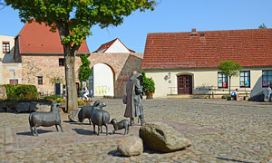 weite Fläche an der Schlossfreiheit Wolmirstedt