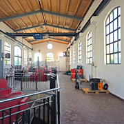 Blick ins Obergeschoss der modernen Wasserkraftanlage von Bad Dürrenberg
