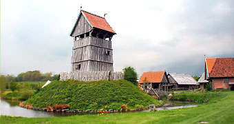 Lütjenburg in Holstein, Turmhügelburg